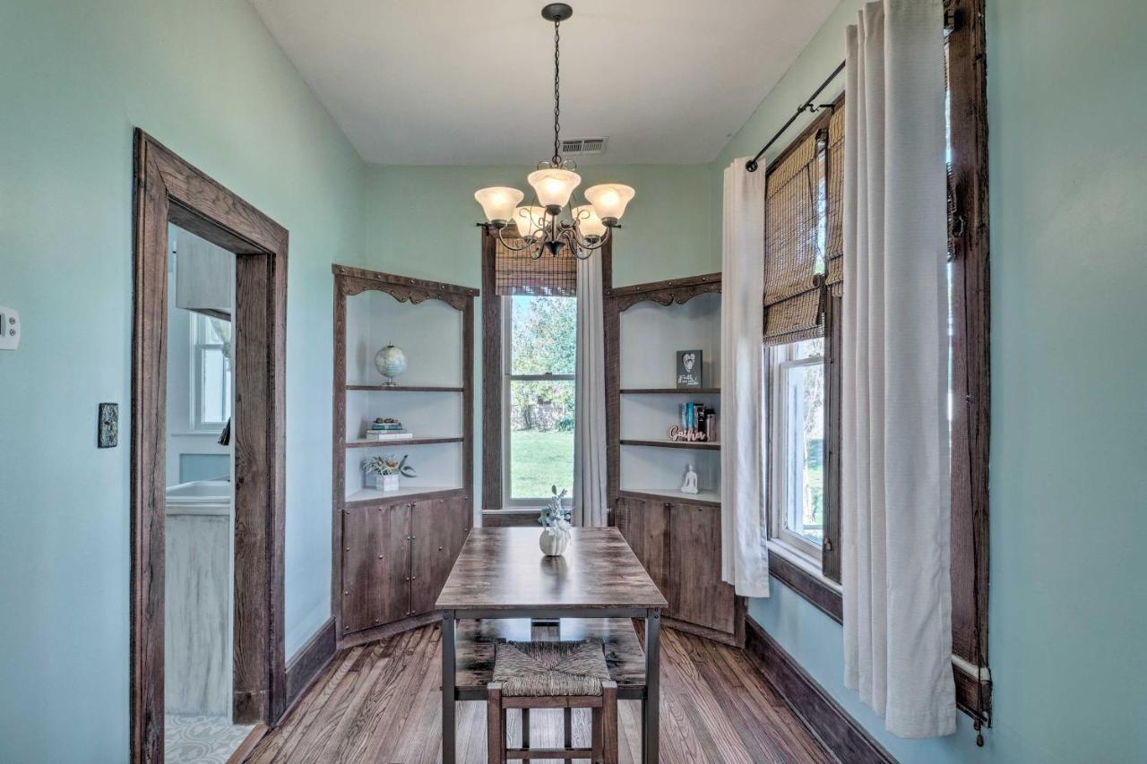 Lake Charles Cottage With Fireplace And Yard! Exteriör bild
